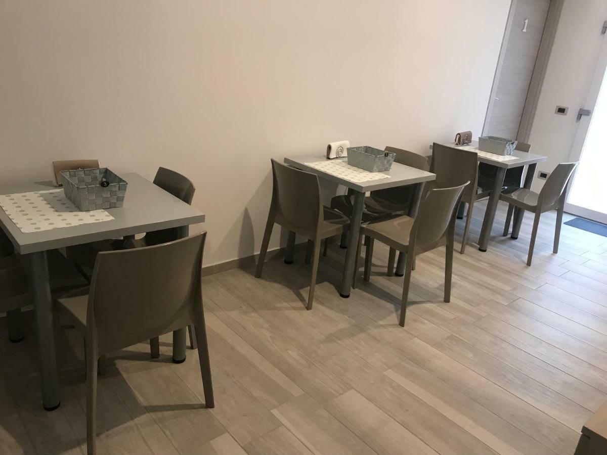 Ca Risorta Stanze Hotel Sona Luaran gambar